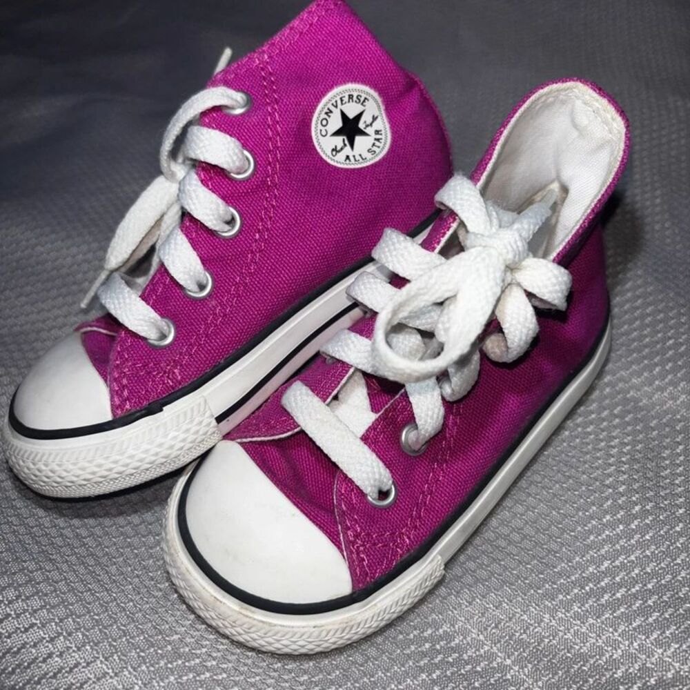 Magenta toddler girl Converse All Star high top sneakers - Picture 3 of 7